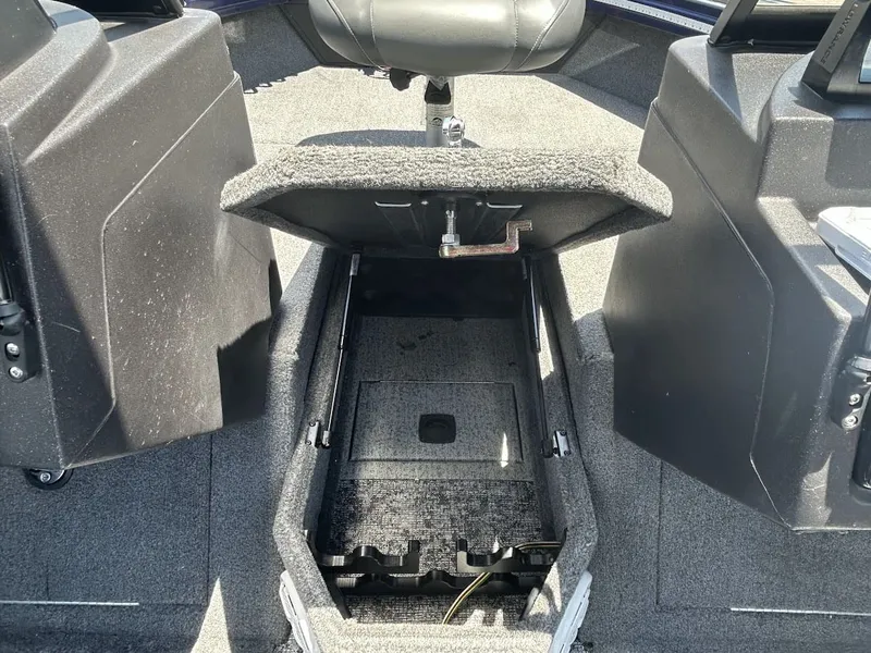 Slide: The Image of Tracker Targe V18 Combo 2024 - 11