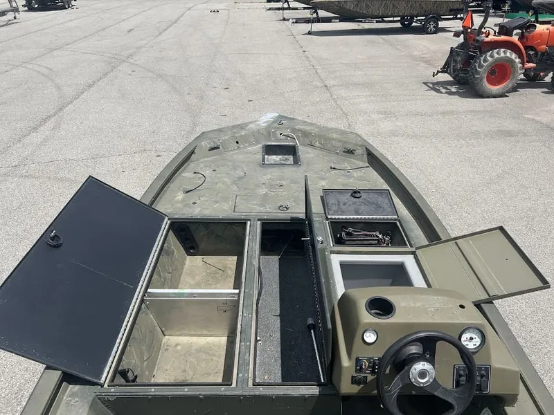 Slide: The Image of Tracker Grizzly 1754 2016 - 10