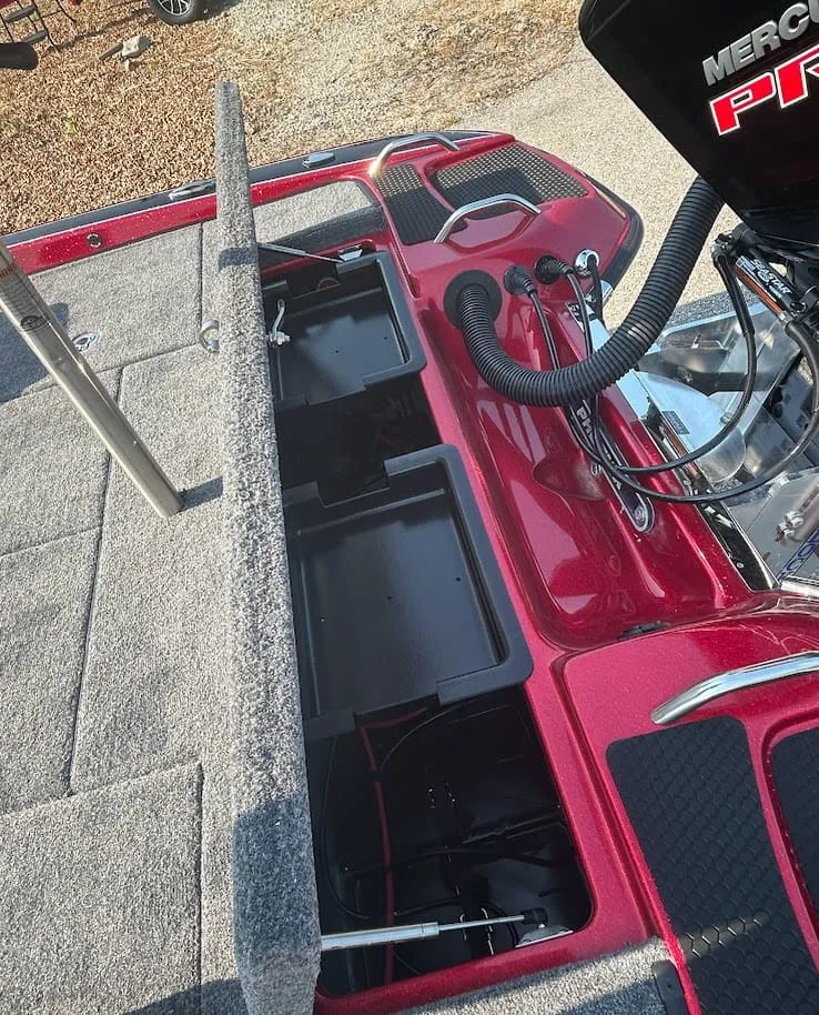 Slide: The Image of Phoenix Bass Boat 721 ZXL 2027 - 18