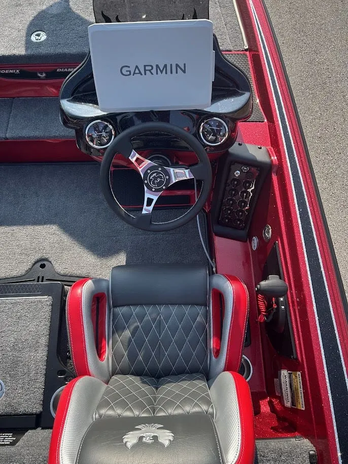 Slide: The Image of Phoenix Bass Boat 721 ZXL 2027 - 9