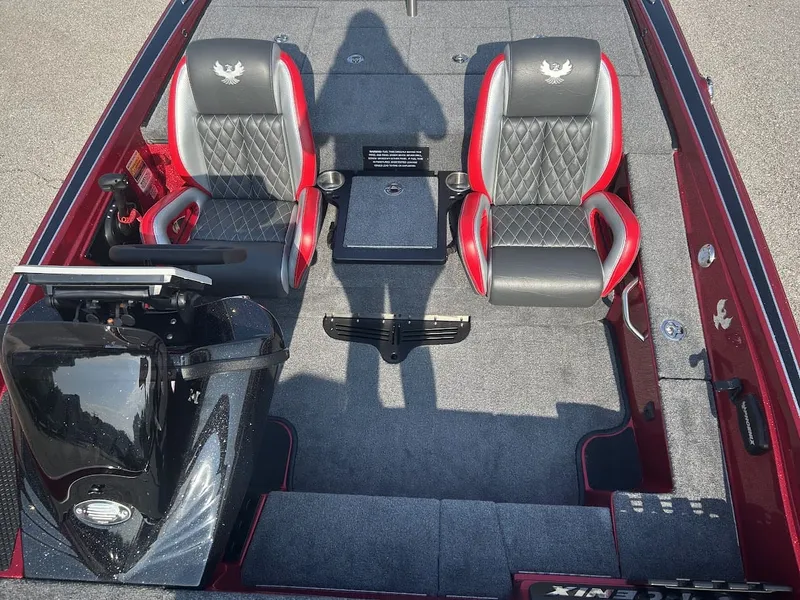 Slide: The Image of Phoenix Bass Boat 721 ZXL 2027 - 13