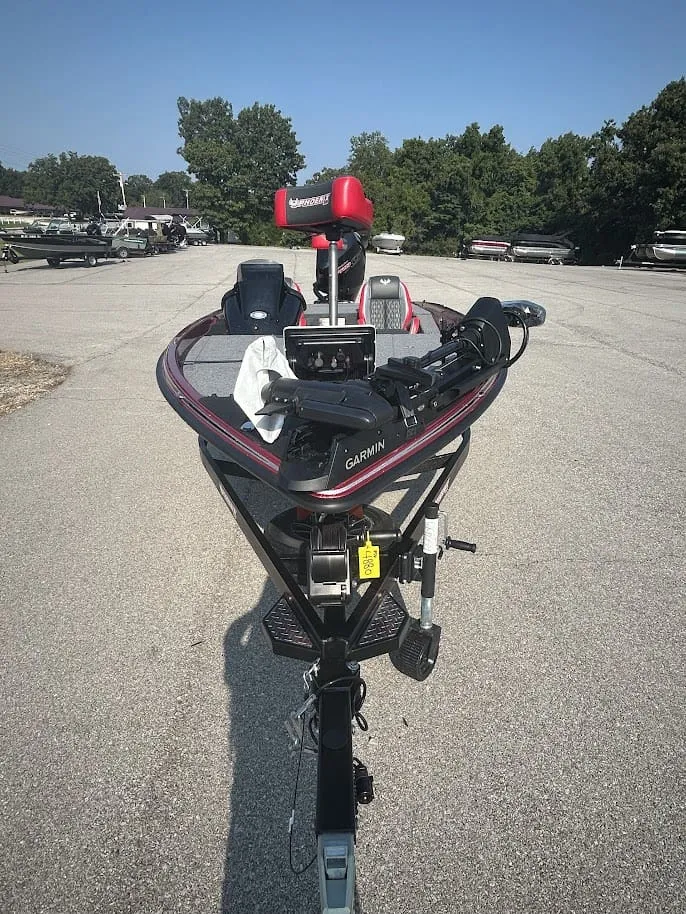 Slide: The Image of Phoenix Bass Boat 721 ZXL 2027 - 8
