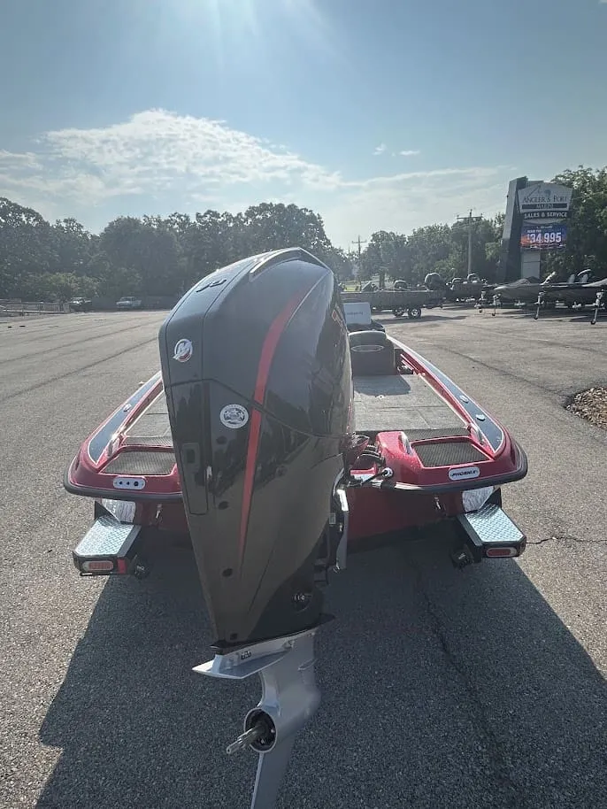 Slide: The Image of Phoenix Bass Boat 721 ZXL 2027 - 6