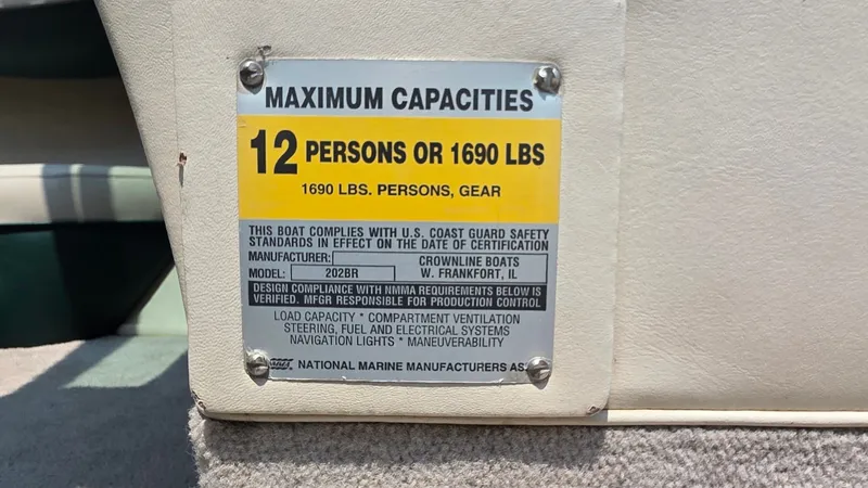 Slide: The Image of Crownline Boats Crownline 202VR 1997 - 25