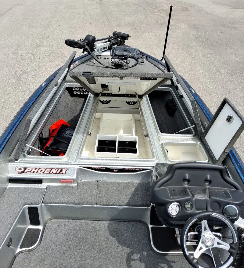 Slide: The Image of Phoenix Bass Boat 21 PHX 2019 - 16
