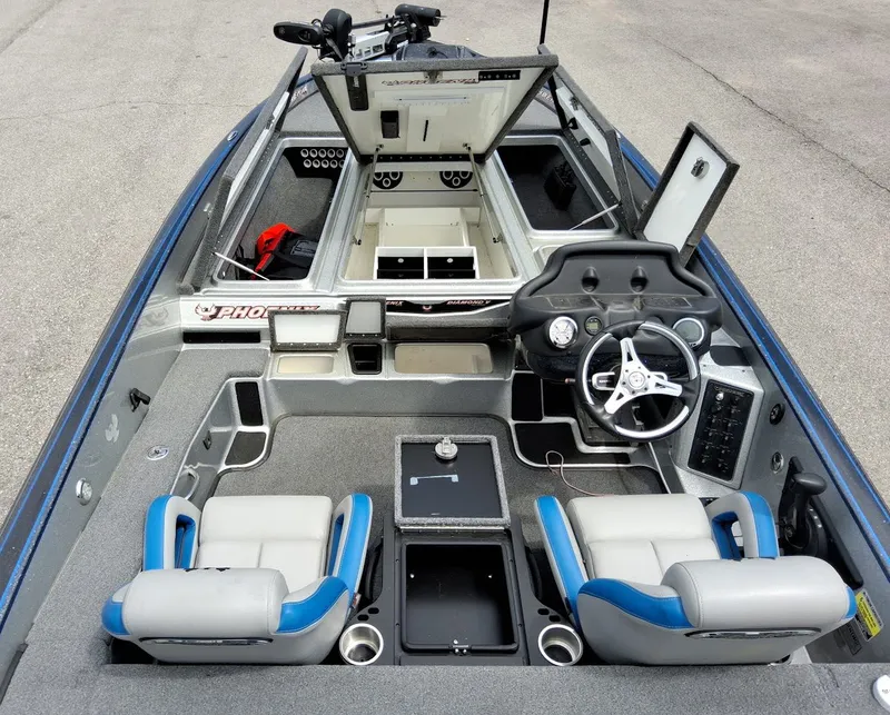 Slide: The Image of Phoenix Bass Boat 21 PHX 2019 - 20