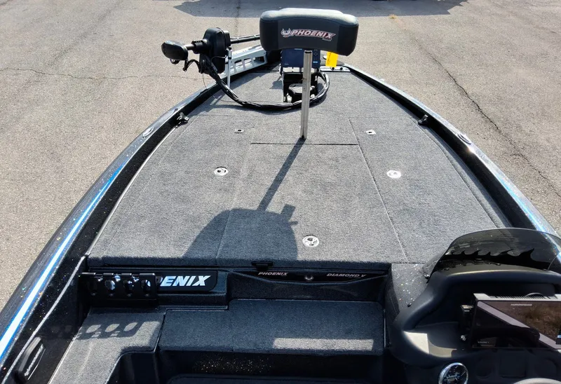 Slide: The Image of Phoenix Bass Boat 819ZXL 2027 - 13