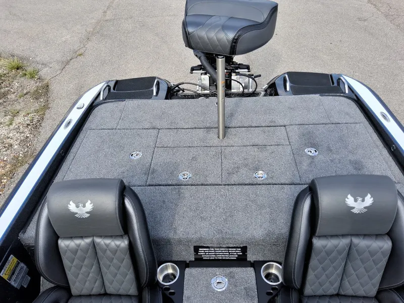 Slide: The Image of Phoenix Bass Boat 819ZXL 2027 - 19