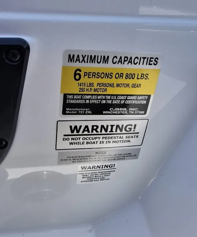 Slide: The Image of Phoenix Bass Boat 720 ZXL 2027 - 26