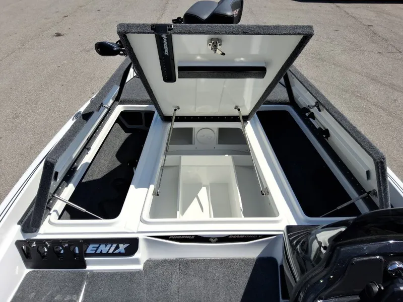 Slide: The Image of Phoenix Bass Boat 720 ZXL 2027 - 25
