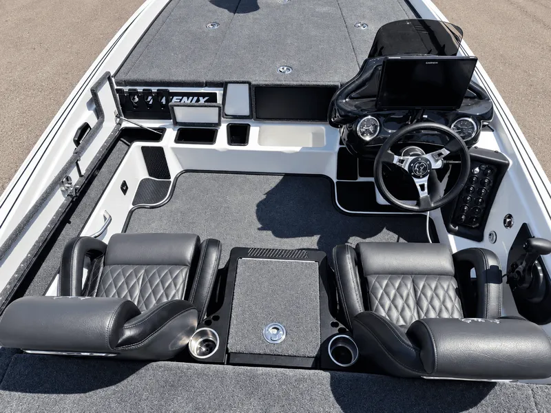 Slide: The Image of Phoenix Bass Boat 720 ZXL 2027 - 16
