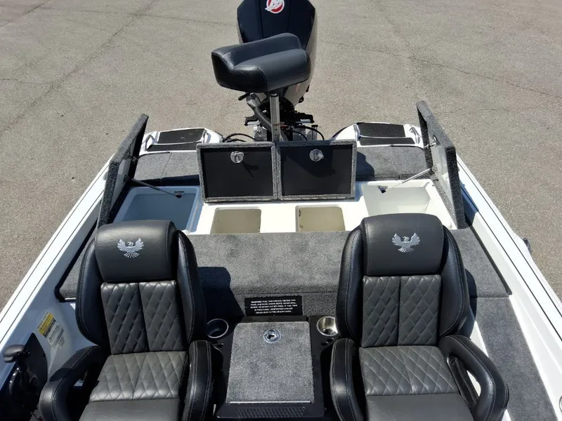 Slide: The Image of Phoenix Bass Boat 720 ZXL 2027 - 20