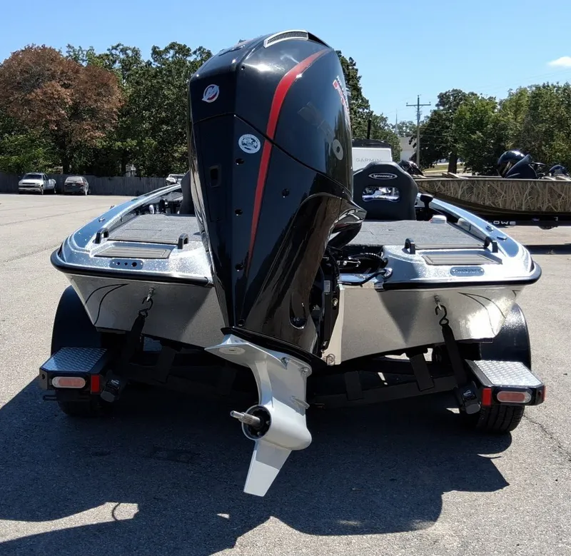 Slide: The Image of Phoenix Bass Boat 921 Elite X 2027 - 5