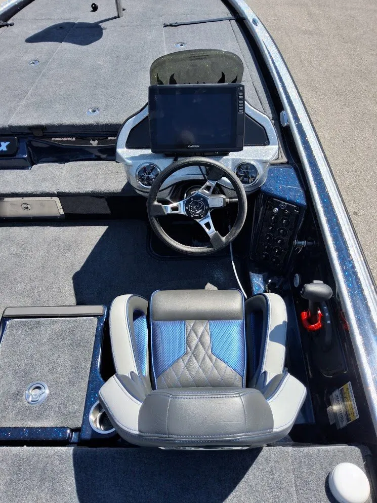 Slide: The Image of Phoenix Bass Boat 921 Elite X 2027 - 16