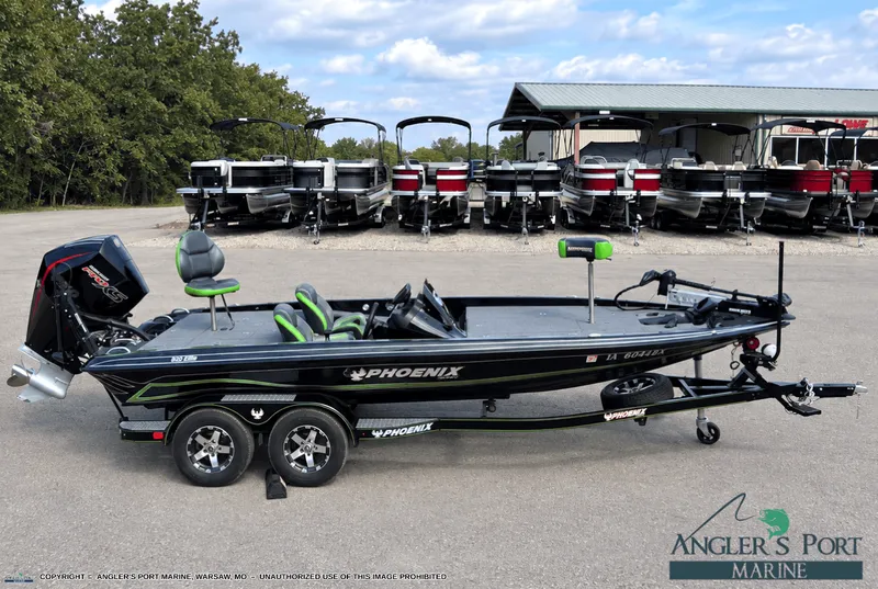 Slide: The Image of Phoenix Bass Boat 920 Elite 2024 - 3