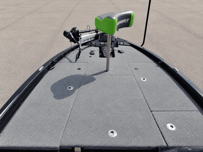 Slide: The Image of Phoenix Bass Boat 920 Elite 2024 - 17