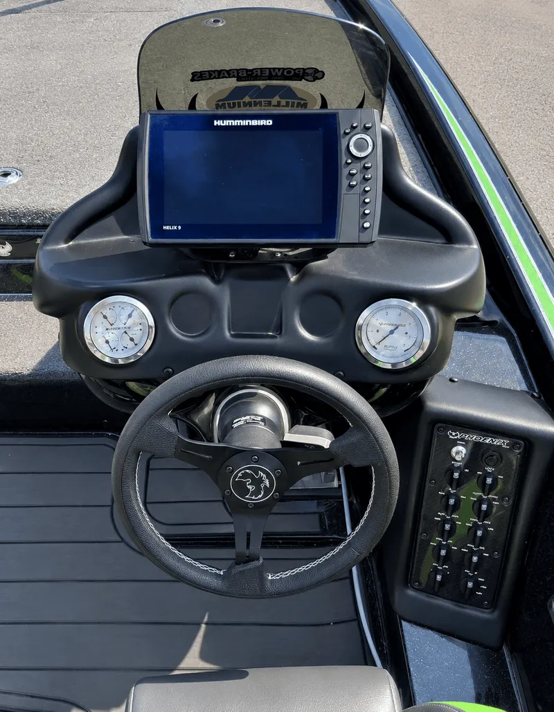 Slide: The Image of Phoenix Bass Boat 920 Elite 2024 - 19