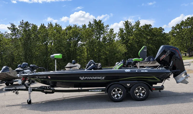 Slide: The Image of Phoenix Bass Boat 920 Elite 2024 - 7