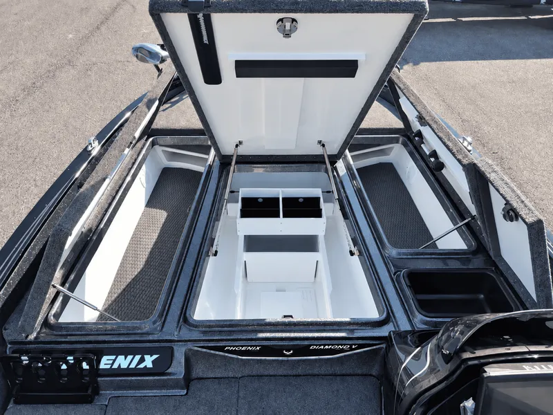 Slide: The Image of Phoenix Bass Boat 21 LXE 2027 - 17
