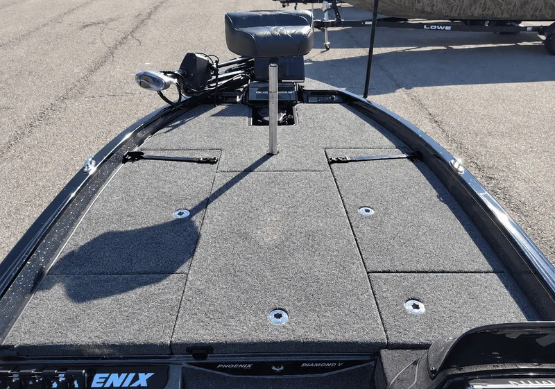 Slide: The Image of Phoenix Bass Boat 21 LXE 2027 - 16