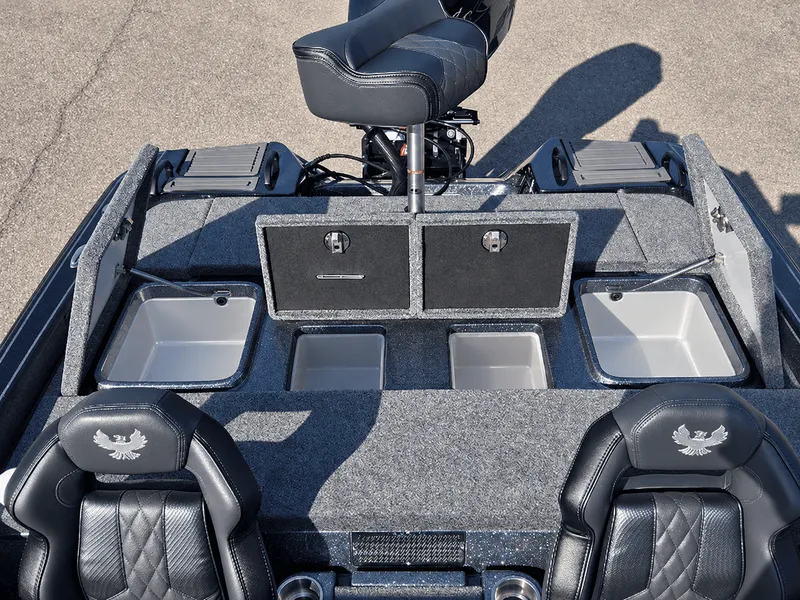 Slide: The Image of Phoenix Bass Boat 21 LXE 2027 - 23