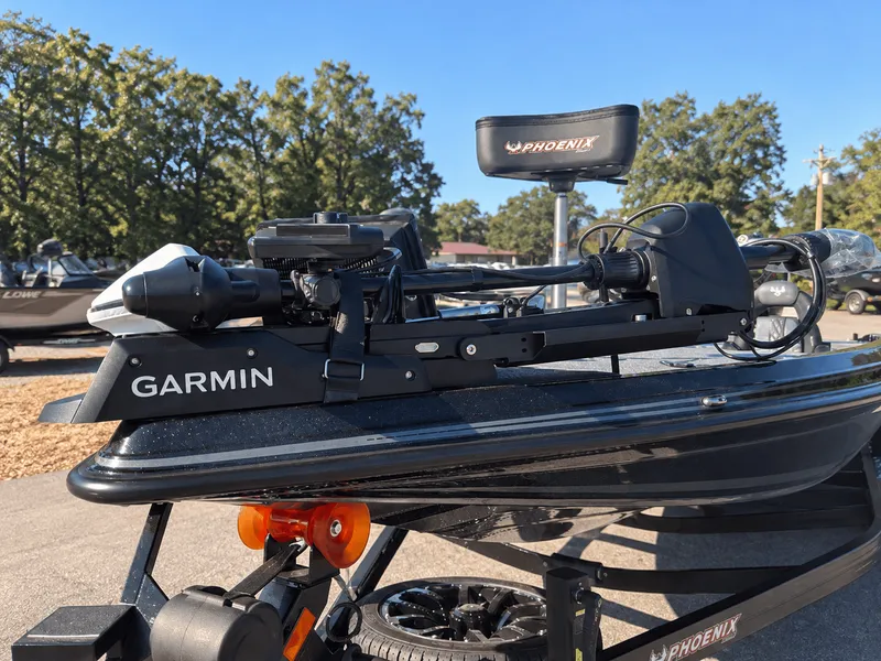 Slide: The Image of Phoenix Bass Boat 21 LXE 2027 - 14