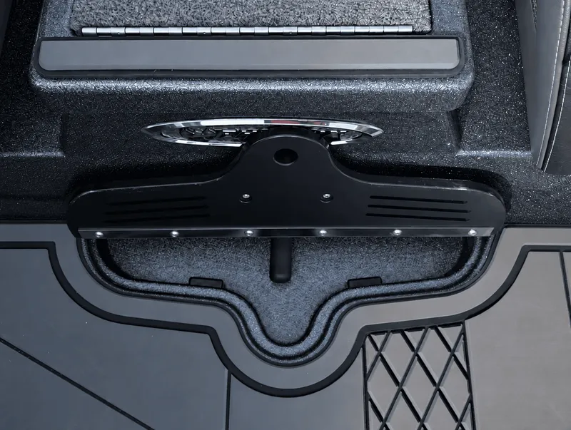 Slide: The Image of Phoenix Bass Boat 21 LXE 2027 - 26