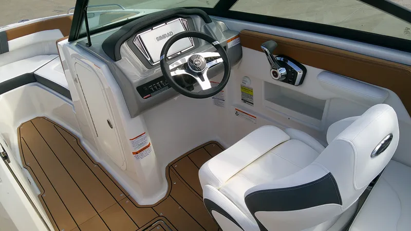 Slide: The Image of Chaparral 23 SSi 2026 - 12