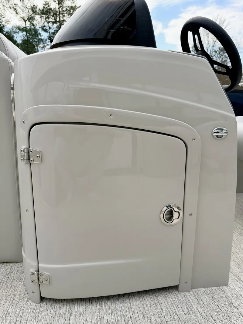 Slide: The Image of Coach Pontoons 243 FLC 2026 - 12