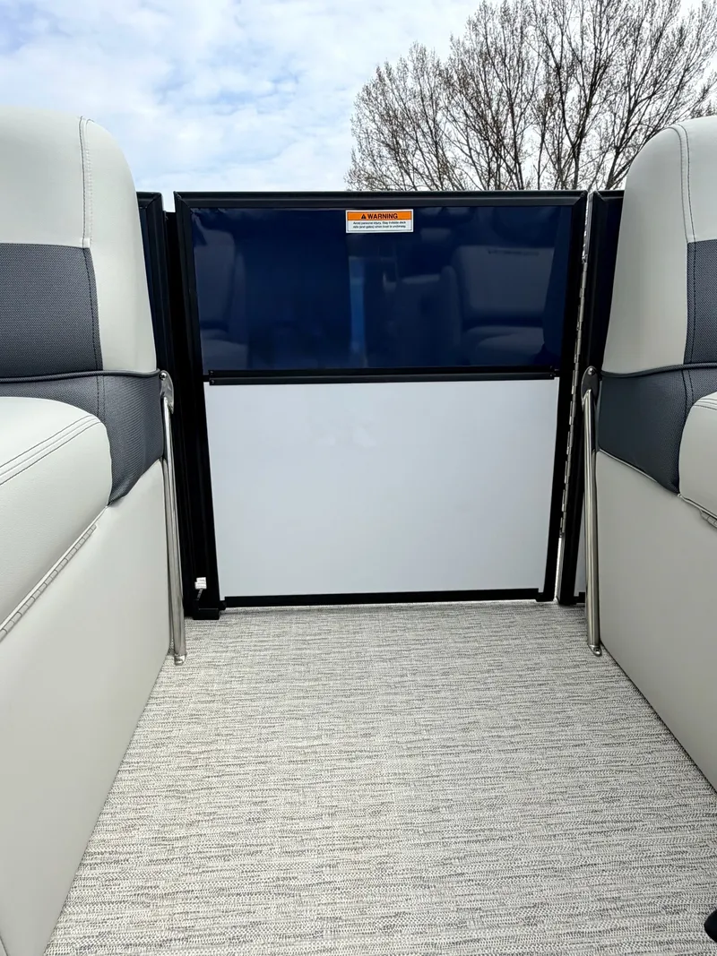 Slide: The Image of Coach Pontoons 243 FLC 2026 - 18