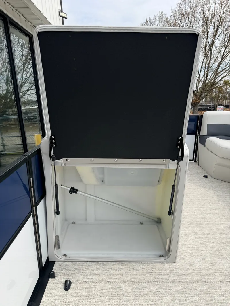 Slide: The Image of Coach Pontoons 243 FLC 2026 - 27