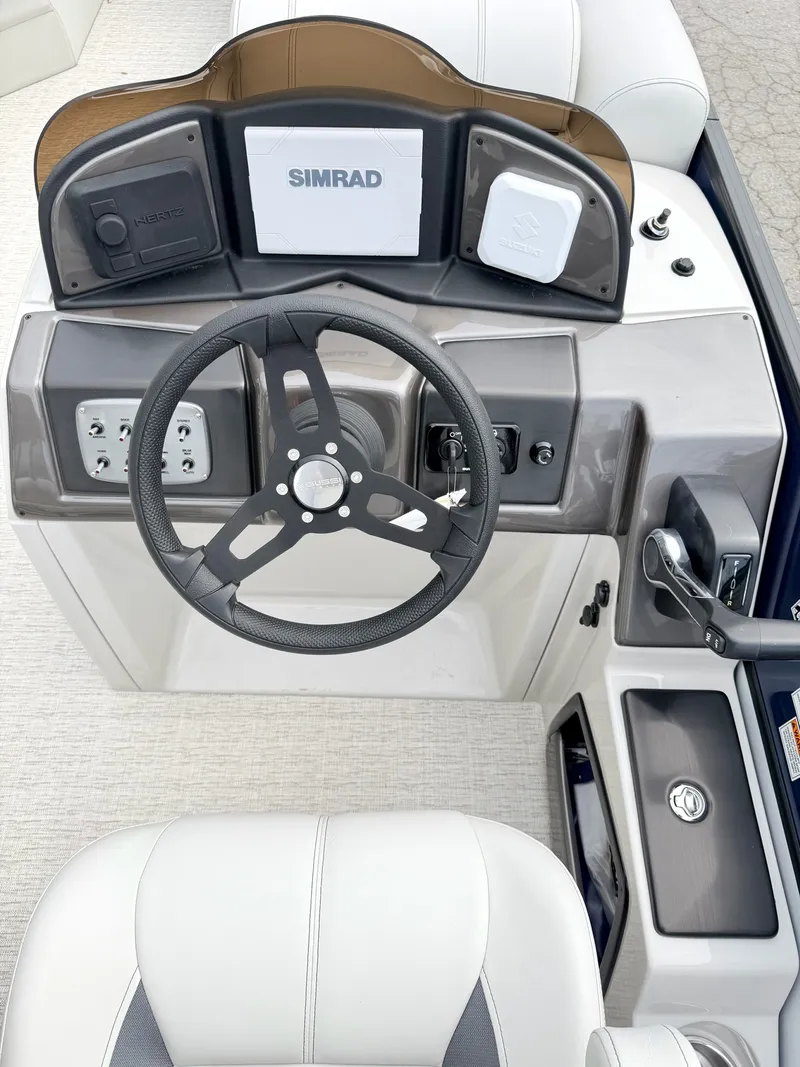 Slide: The Image of Coach Pontoons 243 FLC 2026 - 8