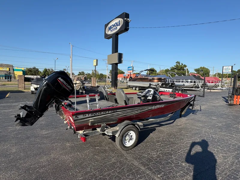 Slide: The Image of Lowe 175 Stinger 2020 - 0