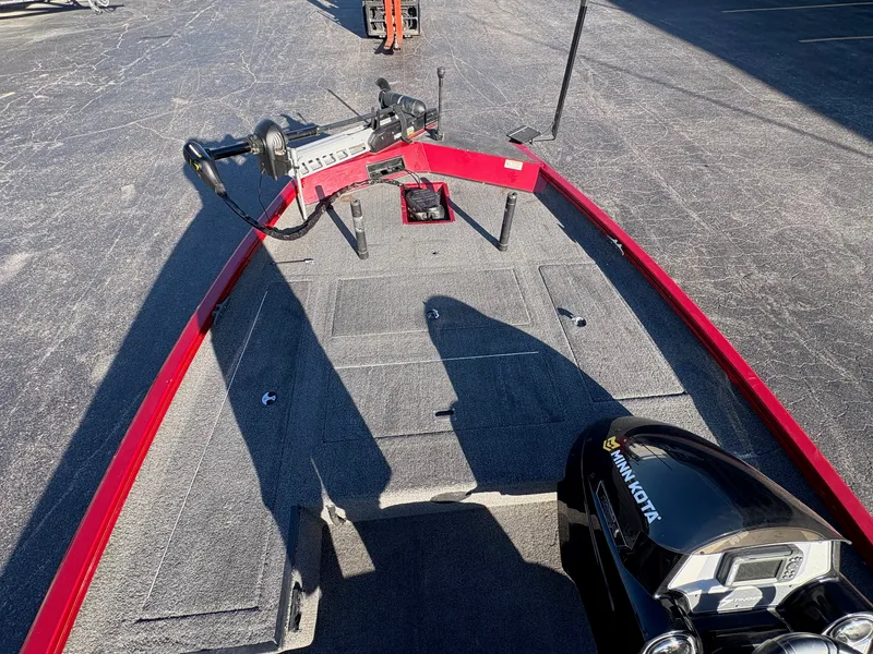 Slide: The Image of Lowe 175 Stinger 2020 - 11