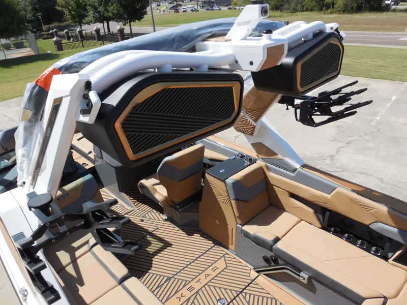 Slide: The Image of MasterCraft Xstar 25 2026 - 21