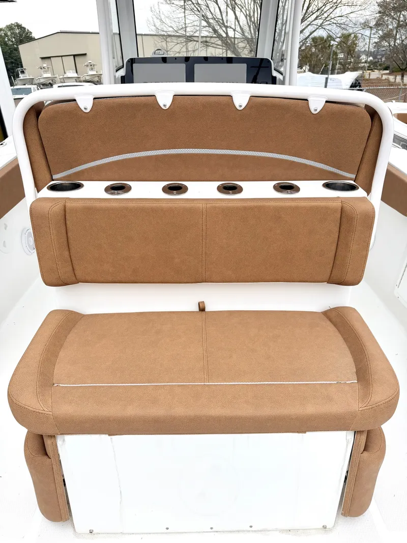 Slide: The Image of Sea Hunt Ultra 275 SE 2025 - 6