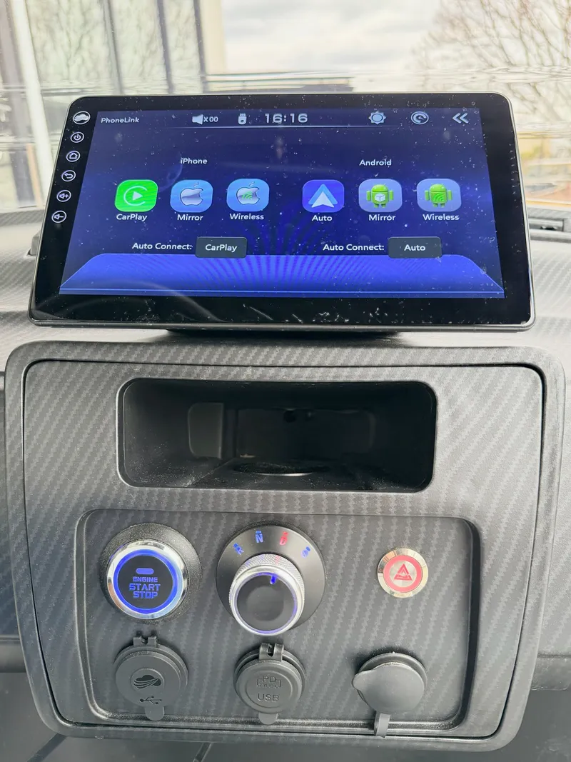 Slide: The Image of Voyager Commander 2026 - 14