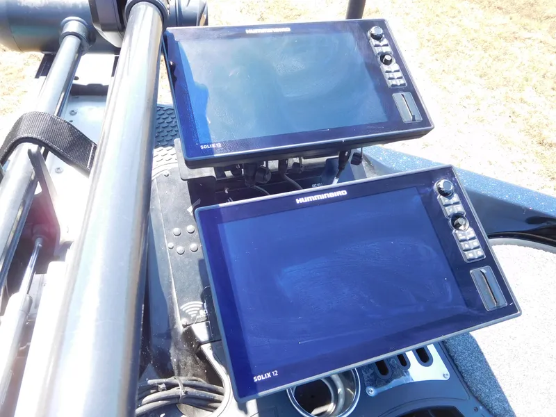 Slide: The Image of Ranger Z521L 2019 - 12