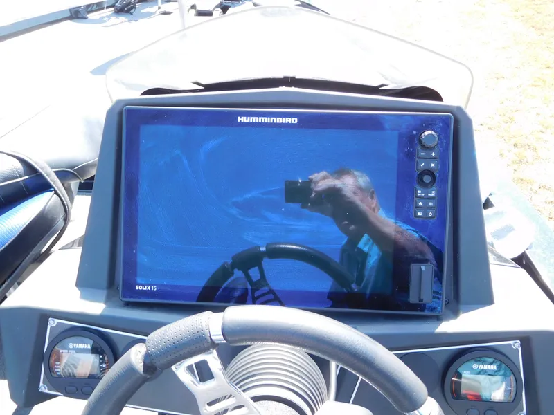 Slide: The Image of Ranger Z521L 2019 - 18