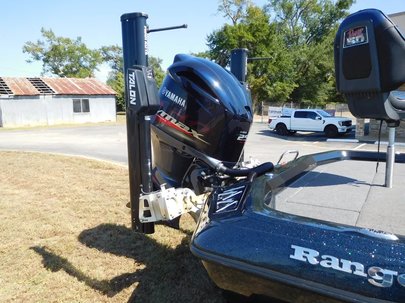 Slide: The Image of Ranger Z521L 2019 - 2