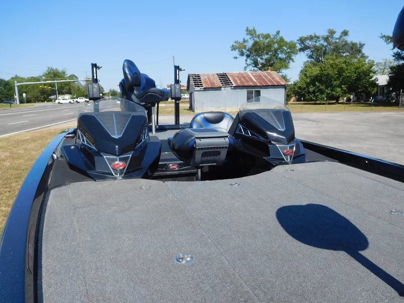 Slide: The Image of Ranger Z521L 2019 - 20