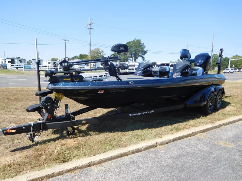 Slide: The Image of Ranger Z521L 2019 - 6