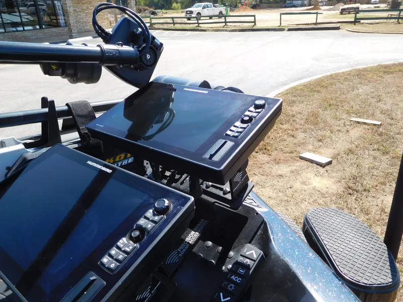 Slide: The Image of Ranger Z521L 2019 - 9