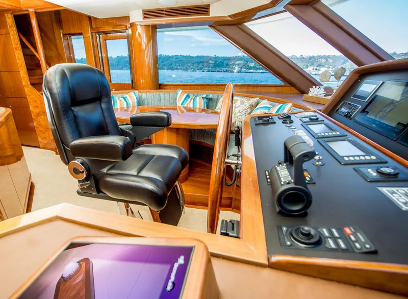 Slide: The Image of Ocean Alexander 80 Cockpit Motoryacht 2009 - 21