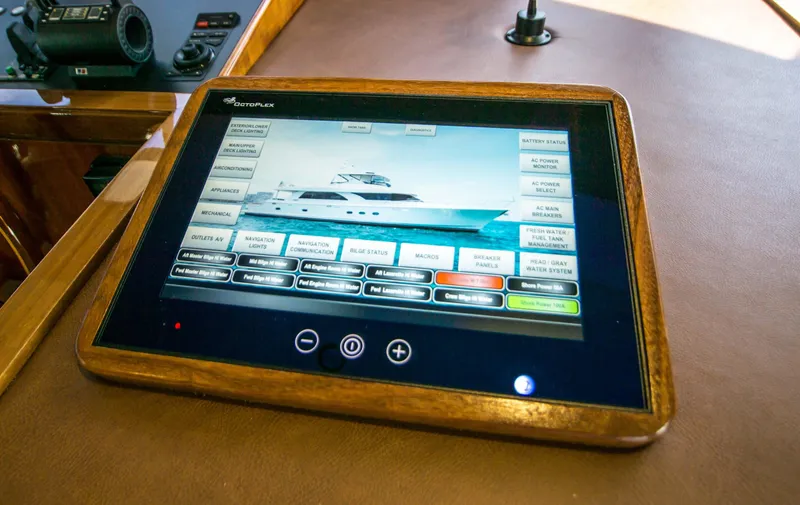 Slide: The Image of Ocean Alexander 80 Cockpit Motoryacht 2009 - 19
