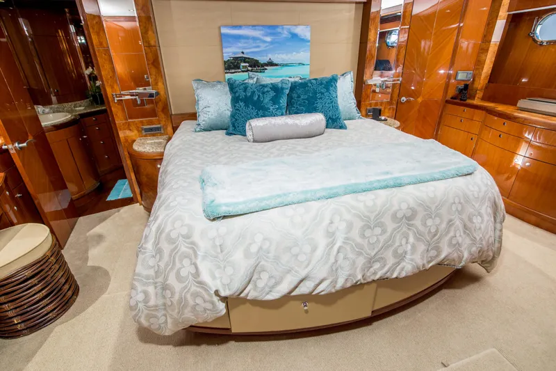 Slide: The Image of Ocean Alexander 80 Cockpit Motoryacht 2009 - 25