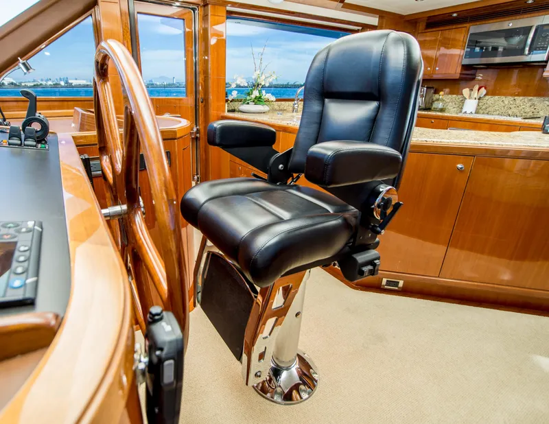 Slide: The Image of Ocean Alexander 80 Cockpit Motoryacht 2009 - 22