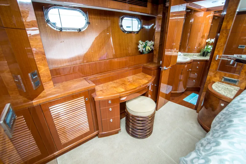Slide: The Image of Ocean Alexander 80 Cockpit Motoryacht 2009 - 27