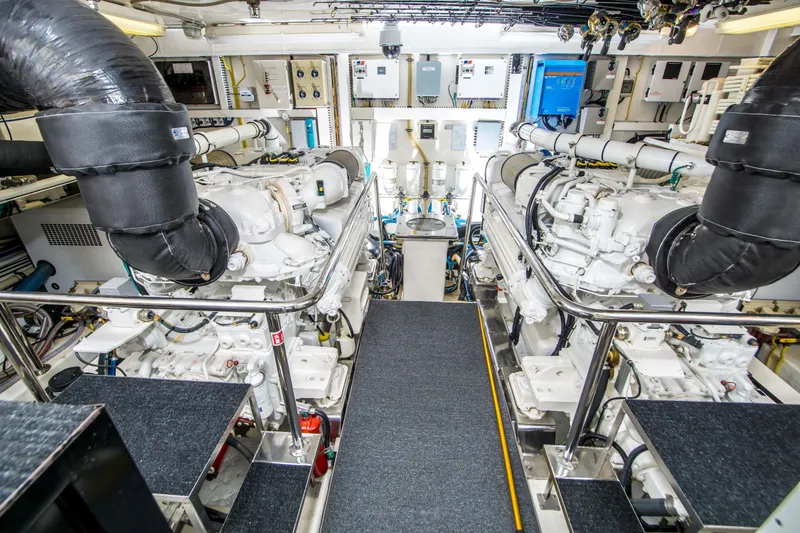 Slide: The Image of Ocean Alexander 80 Cockpit Motoryacht 2009 - 54