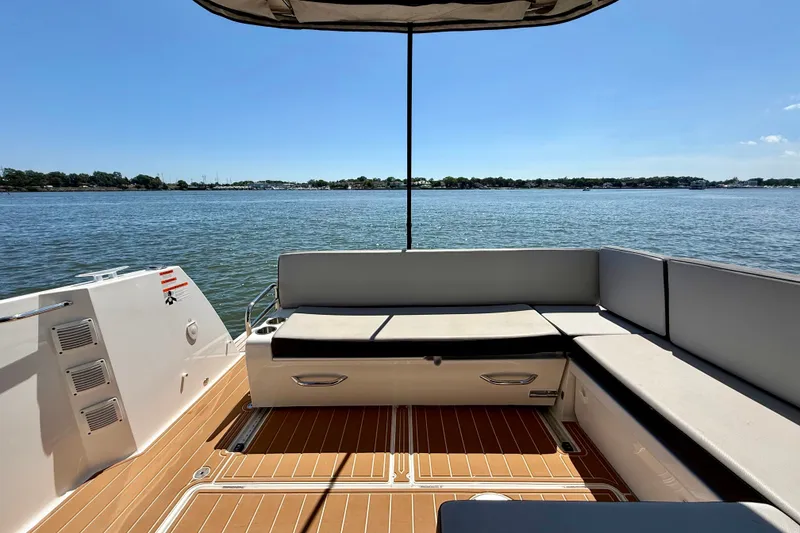 Slide: The Image of Jeanneau NC 895 2019 - 11